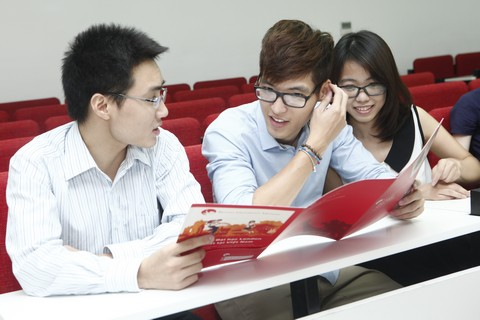 Học ở Việt Nam vẫn lấy được bằng Anh quốc Học ở Việt Nam vẫn lấy được bằng Anh quốc