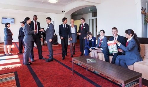 Du học và nhận bằng cấp quốc tế ngành quản lý khách sạn