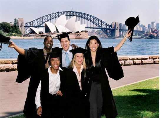 Những vấn về sức khỏe và bảo hiểm du học sinh Úc cần biết 