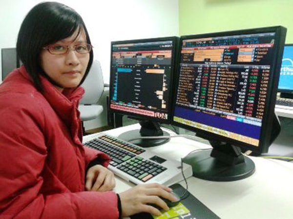 Dắt túi ba câu hỏi khi tìm việc làm thêm tại Anh