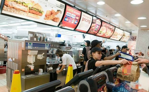 Du học sinh Việt Nam tại Nhật thường chọn việc gì để làm thêm?