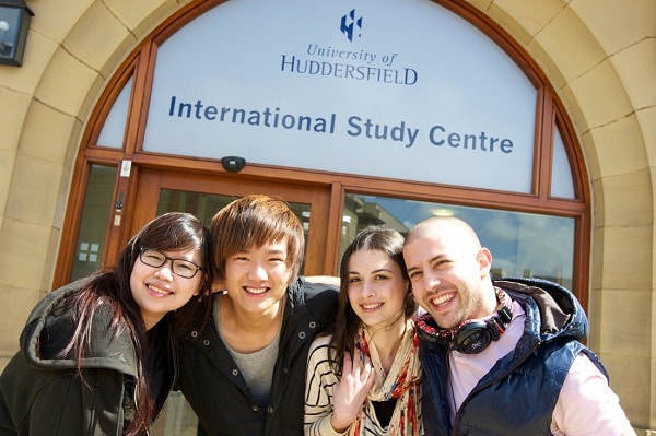 Những điều cần biết khi du học trường đại học Huddersfield- Anh