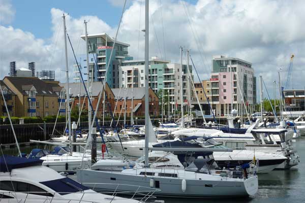 Những trường Đại học Anh nhìn ra biển