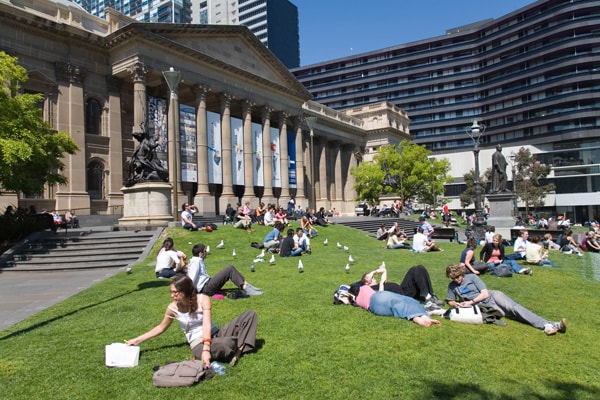 Các trường đại học ngành kinh tế nổi tiếng nhất nước Anh Các trường đại học ngành kinh tế nổi tiếng nhất nước Anh 1