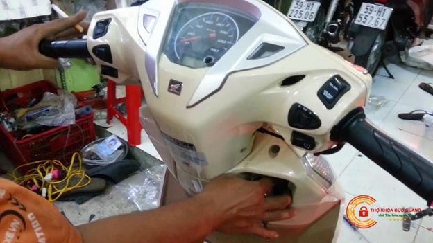 Thợ khóa cần có trách nhiệm với công việc Thợ khóa cần có trách nhiệm với công việc