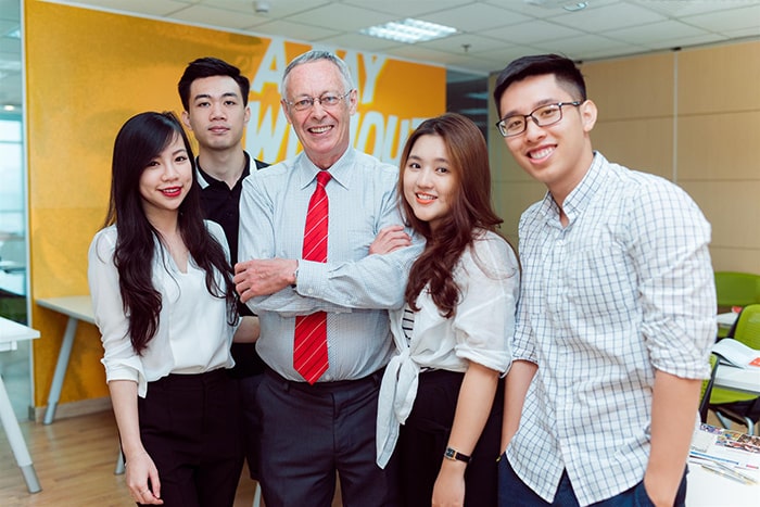 Giảng viên dạy ielts cần có trình độ chuyên môn cao  Giảng viên dạy ielts cần có trình độ chuyên môn cao