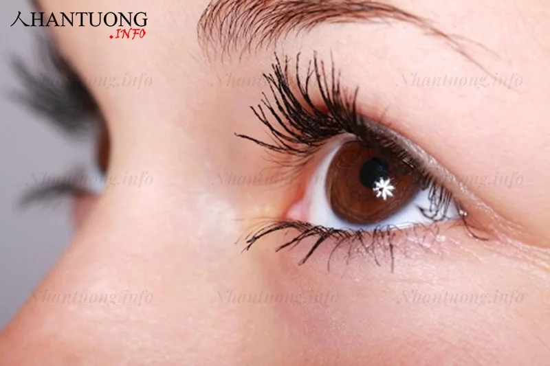 Tướng mắt sáng thông minh của phụ nữ